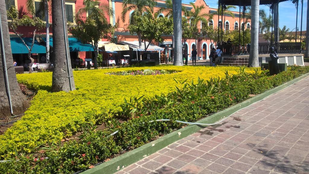 Hotel Machado マサトラン エクステリア 写真