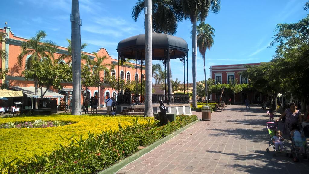 Hotel Machado マサトラン エクステリア 写真